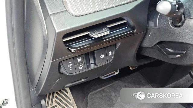 Kia EV6 2023 Белый из Кореи, фото 4