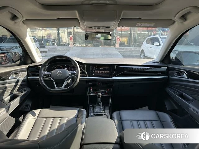 Volkswagen Passat 2023 Черный из Китая, фото 4