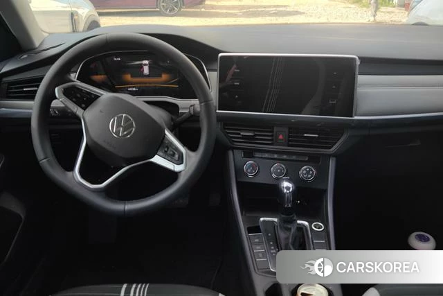 Volkswagen Bora 2023 Черный из Китая, фото 4