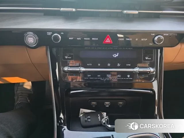 Kia Carnival 4th generation 2023 Белый из Кореи, фото 4