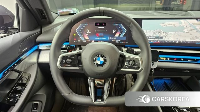 BMW 5 Series (G60) 2025 Серый из Кореи, фото 4