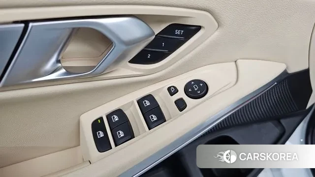 BMW 3 Series (G20) 2023 Белый из Кореи, фото 4