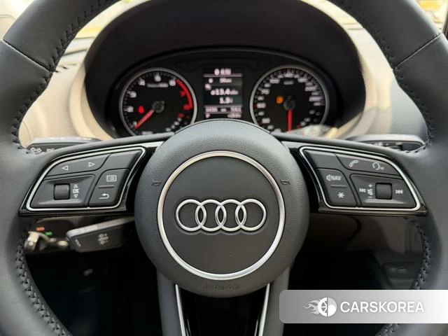 Audi A3 2021 Серебристо-серый из Китая, фото 4