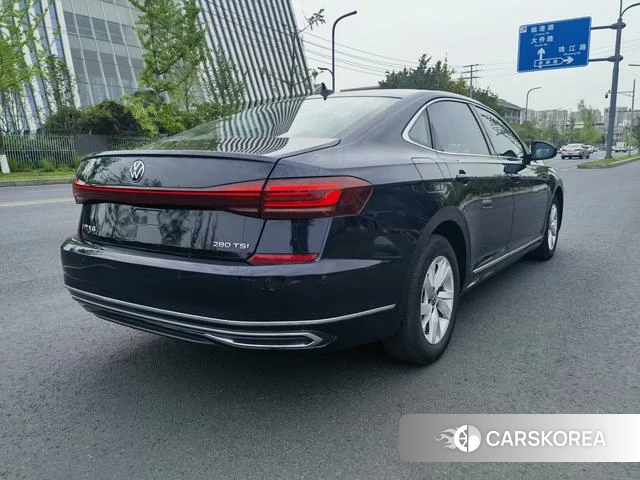 Volkswagen Passat 2024 Черный из Китая, фото 4