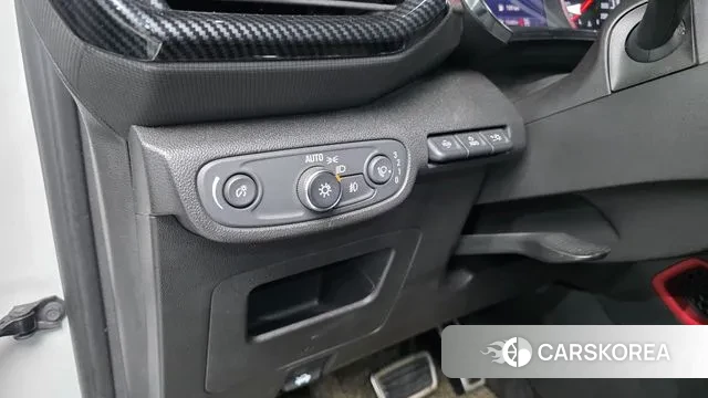 Chevrolet (GM Daewoo) Trailblazer 2020 Белый из Кореи, фото 4