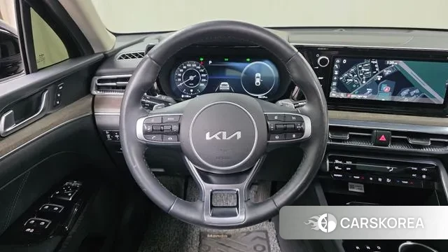 Kia K5 3rd generation 2023 Черный из Кореи, фото 4