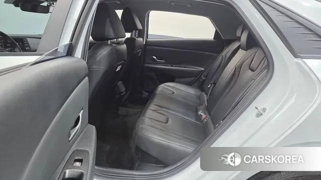 Hyundai Avante Hybrid (CN7) 2022 Белый из Кореи, фото 4