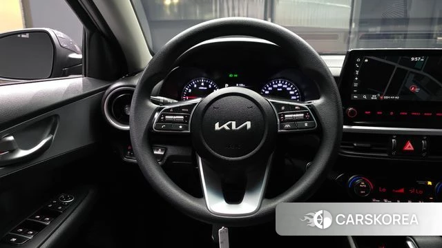 Kia The New K3 2nd generation 2022 Серый из Кореи, фото 4