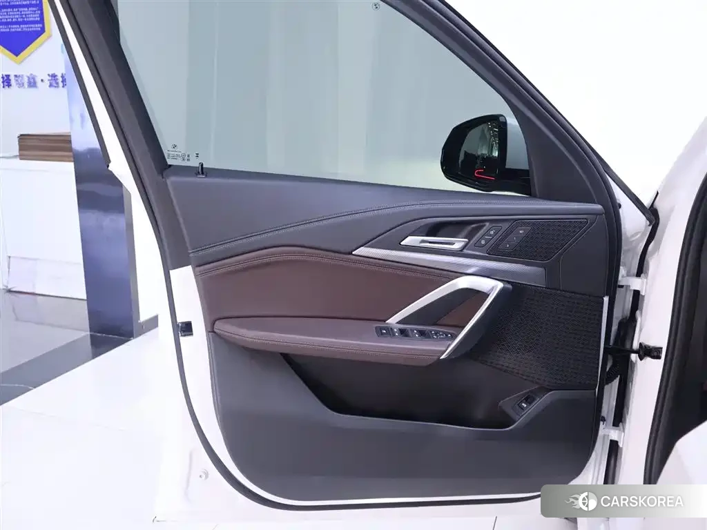 BMW X1 2023 Белый из Китая, фото 4