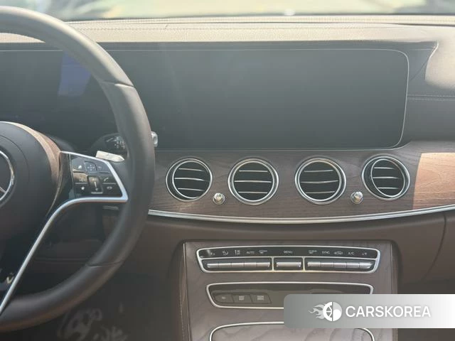 Mercedes-Benz E-class 2021 Другой из Китая, фото 4