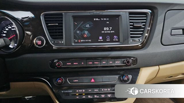 Kia The New Carnival 2018 Белый из Кореи, фото 4