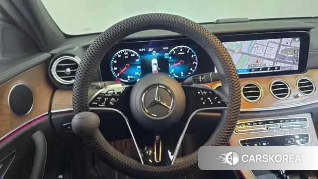 Mercedes-Benz E-Class W213 2023 Черный из Кореи, фото 4