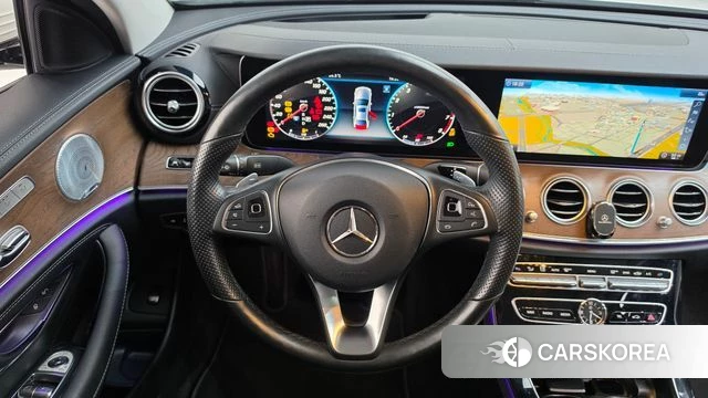 Mercedes-Benz E-Class W213 2018 Белый из Кореи, фото 4