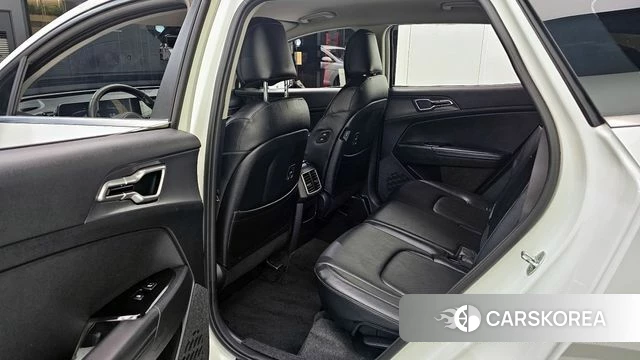 Kia Sportage 5th Generation 2022 Белый из Кореи, фото 4