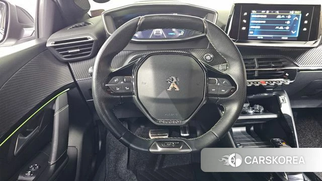 Peugeot e-208 second Generation 2022 Белый из Кореи, фото 4