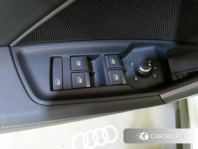 Audi A3 (8Y) 2025 Белый из Кореи, фото 4
