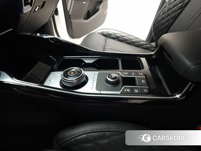 Kia Sorento 4th Generation 2023 Жемчужный цвет из Кореи, фото 4