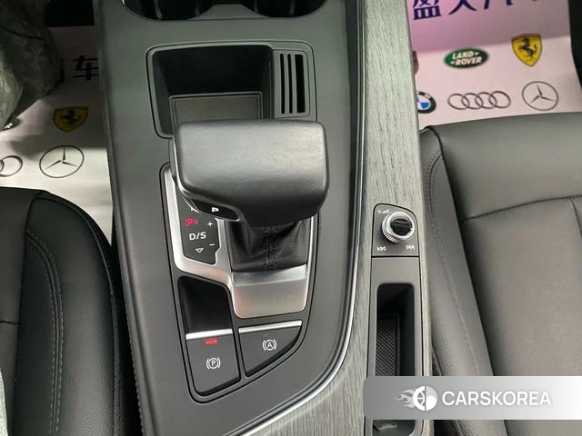 Audi A4L 2022 Темно-серый из Китая, фото 4
