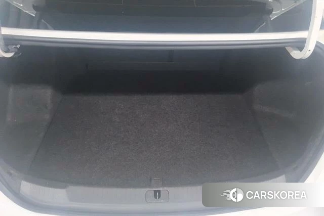 Buick Yinglang 2018 Белый из Китая, фото 4