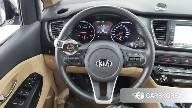 Kia The New Carnival 2018 Белый из Кореи, фото 4