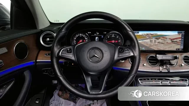 Mercedes-Benz E-Class W213 2018 Серый из Кореи, фото 4