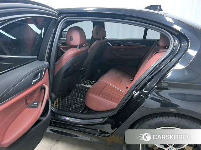 BMW 5 series PHEV 2021 Черный из Китая, фото 4