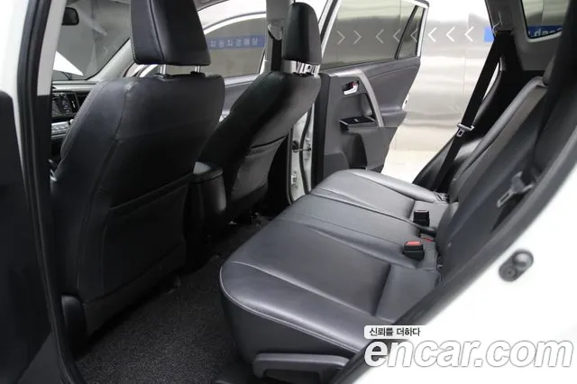 Toyota RAV4 2018 Белый из Кореи, фото 4