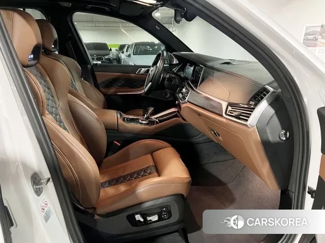 BMW X5M (G05) 2023 Белый из Кореи, фото 4