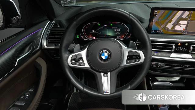 BMW X4 (G02) 2023 Светло-серебряный цвет из Кореи, фото 4