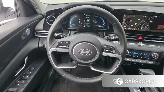 Hyundai The New Avante (CN7) 2024 Белый из Кореи, фото 4