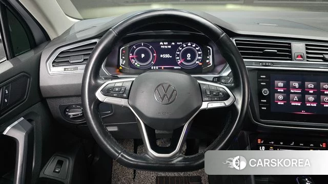 Volkswagen Tiguan second Generation 2022 Серебряный из Кореи, фото 4