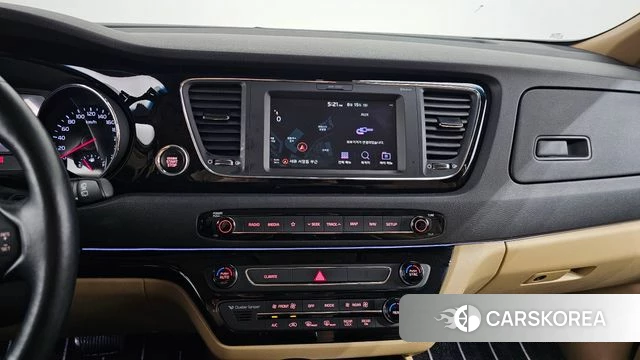 Kia The New Carnival 2019 Белый из Кореи, фото 4