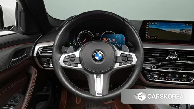 BMW 5 Series (G30) 2019 Белый из Кореи, фото 4