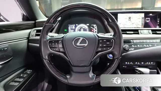 Lexus ES300h 7th generation 2020 Серебристо-серый из Кореи, фото 4