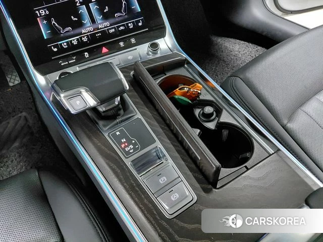 Audi A6 (C8) 2021 Белый из Кореи, фото 4