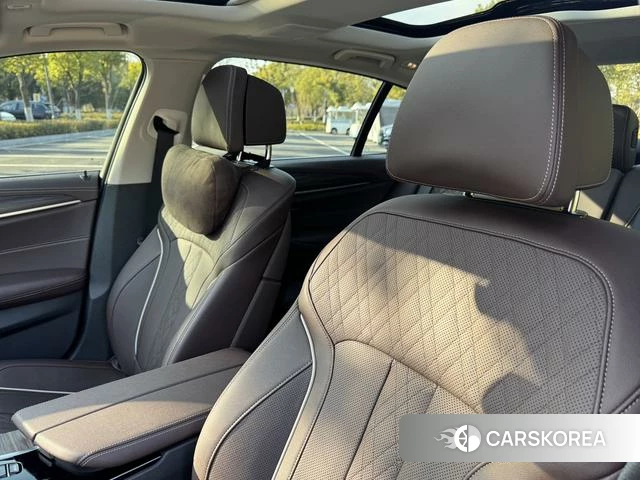 BMW 5 series 2021 Черный из Китая, фото 4