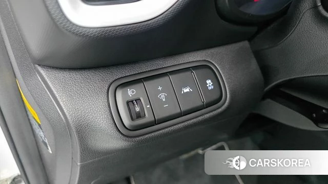 Hyundai Venue 2019 Белый из Кореи, фото 4