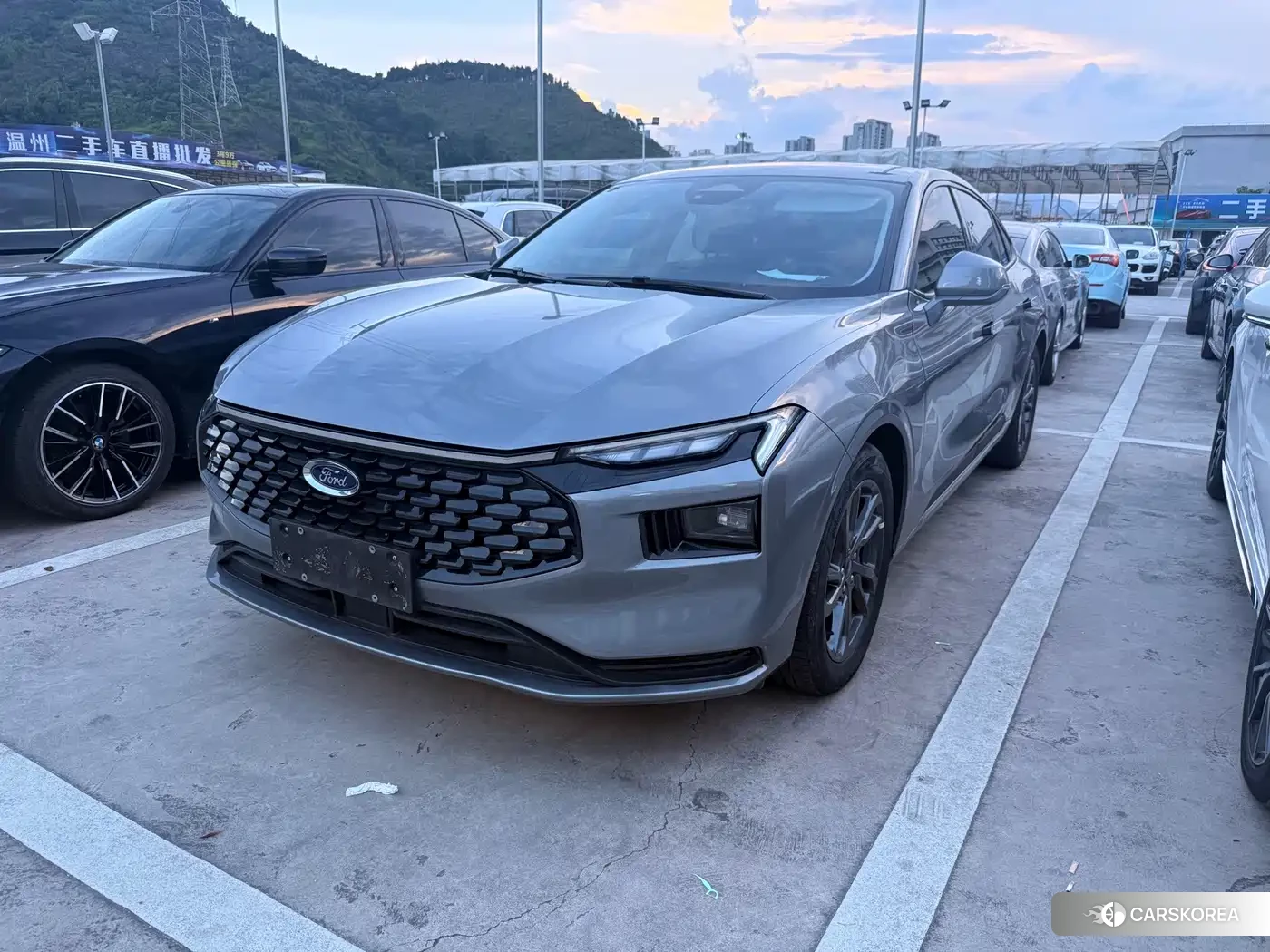 Ford Mondeo 2025 Silver/gray из Китая, фото 4