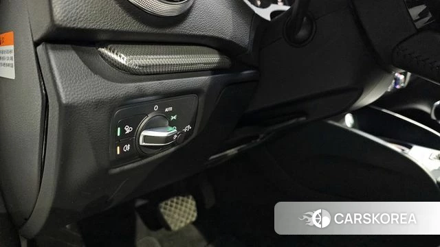 Audi New A3 2018 Белый из Кореи, фото 4