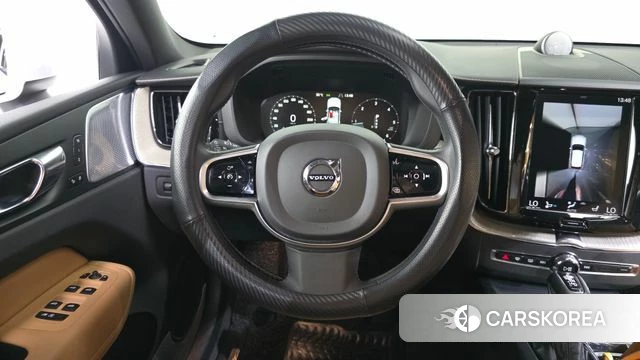 Volvo XC60 second Generation 2019 Белый из Кореи, фото 4