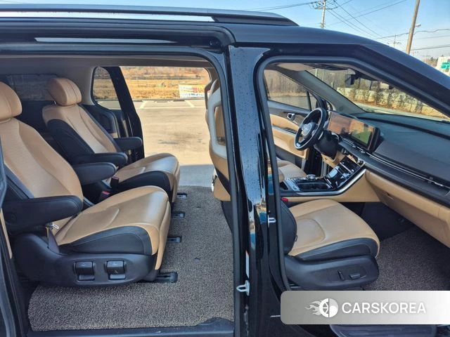 Kia Carnival 4th generation 2023 Черный из Кореи, фото 4