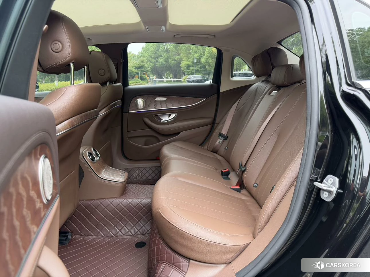Mercedes-Benz E-class 2022 Черный из Китая, фото 4