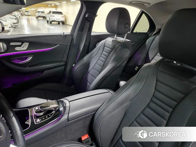 Mercedes-Benz E-Class W213 2018 Белый из Кореи, фото 4