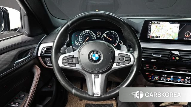 BMW 5 Series (G30) 2019 Белый из Кореи, фото 4