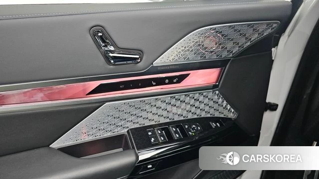 BMW i7 (G70) 2023 Белый из Кореи, фото 4