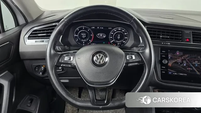 Volkswagen Tiguan second Generation 2018 Белый из Кореи, фото 4