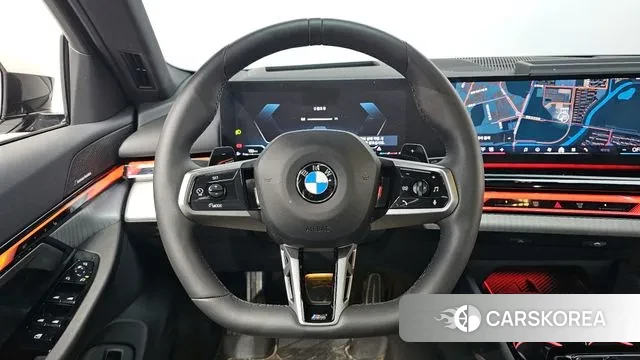 BMW 5 Series (G60) 2025 Серый из Кореи, фото 4