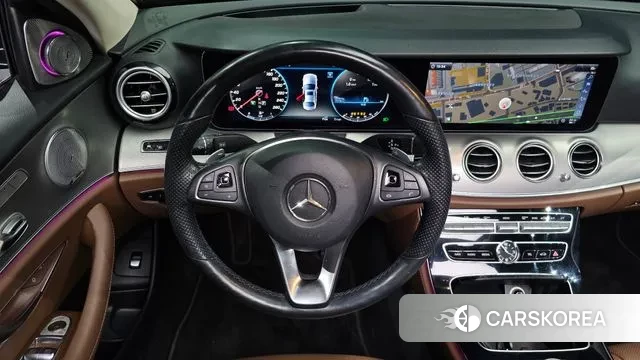 Mercedes-Benz E-Class W213 2018 Черный из Кореи, фото 4