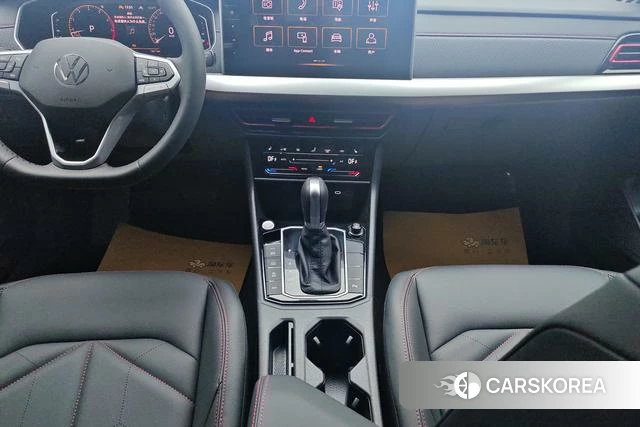Volkswagen Lavida 2024 Белый из Китая, фото 4