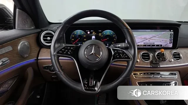 Mercedes-Benz E-Class W213 2022 Белый из Кореи, фото 4